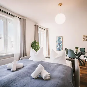 Sadebo Mit Terrasse Oder Balkon Appartement